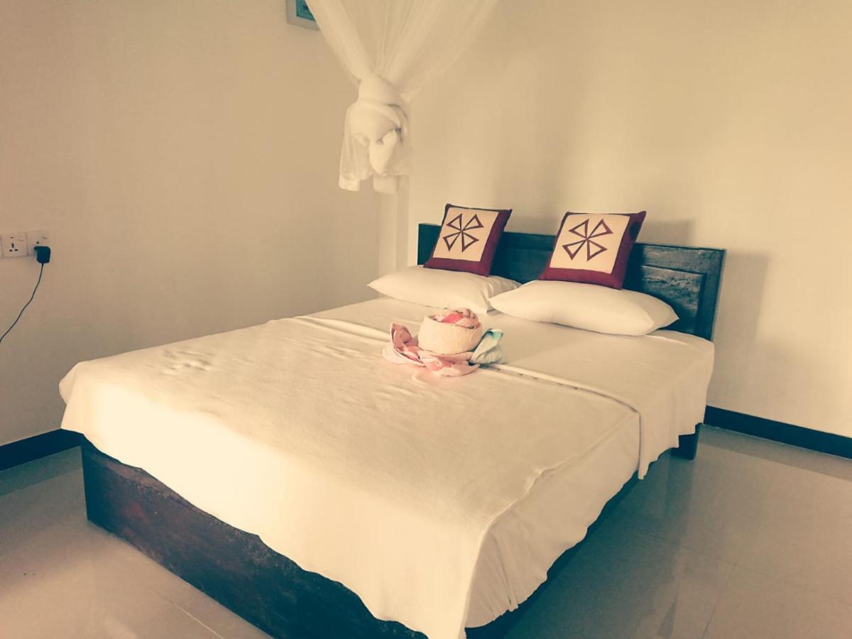 Dulmini Homestay Ella Exterior photo